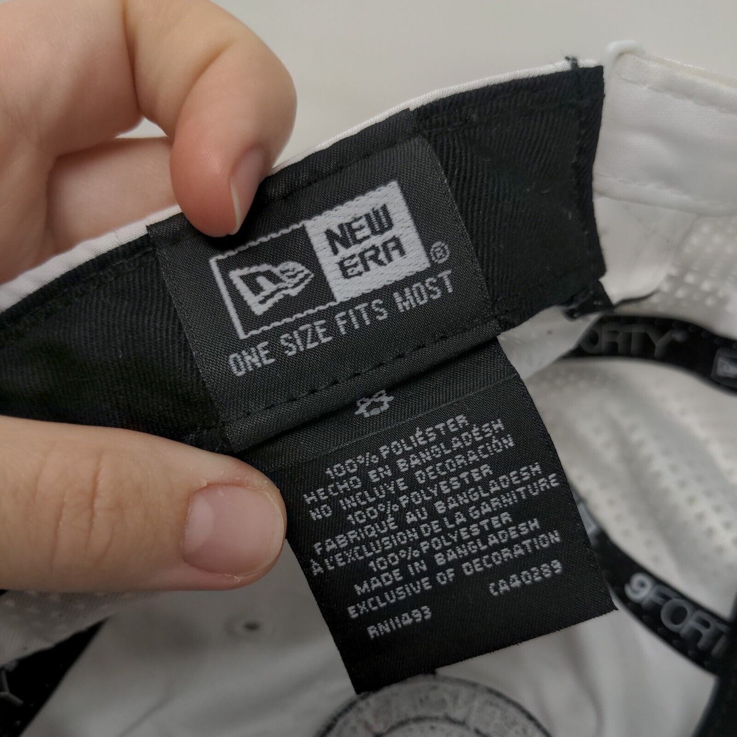 Valencia Trails Racquet Club Srapback Hat White OSFM Adjustable 9 Forty New Era