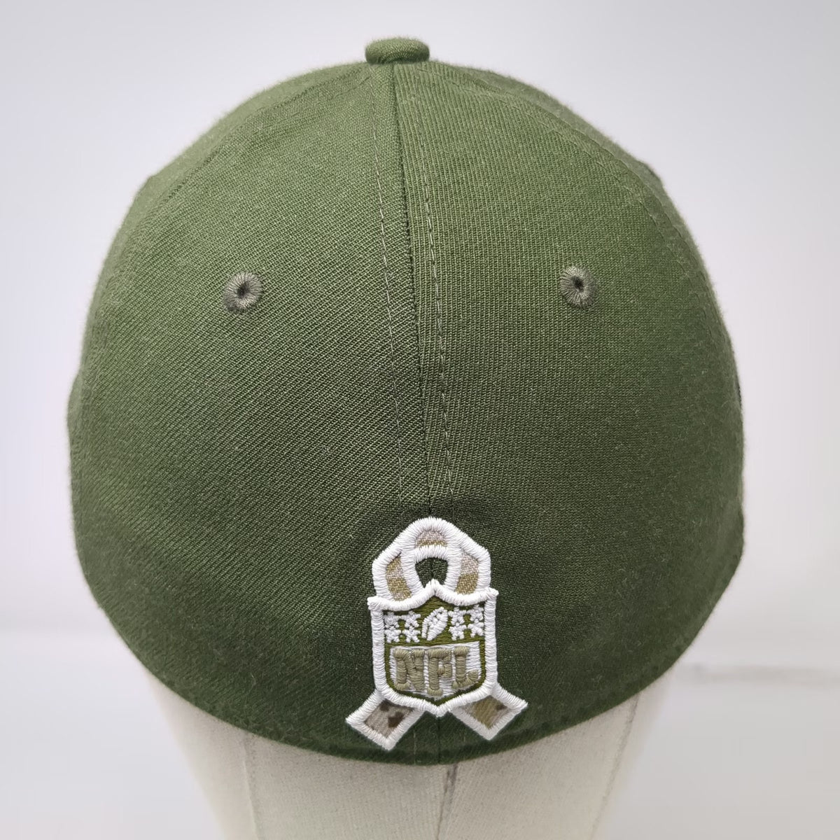 New Era Philadelphia Eagles NFL Hat Green L Salute to Service Flag Patch Stretch