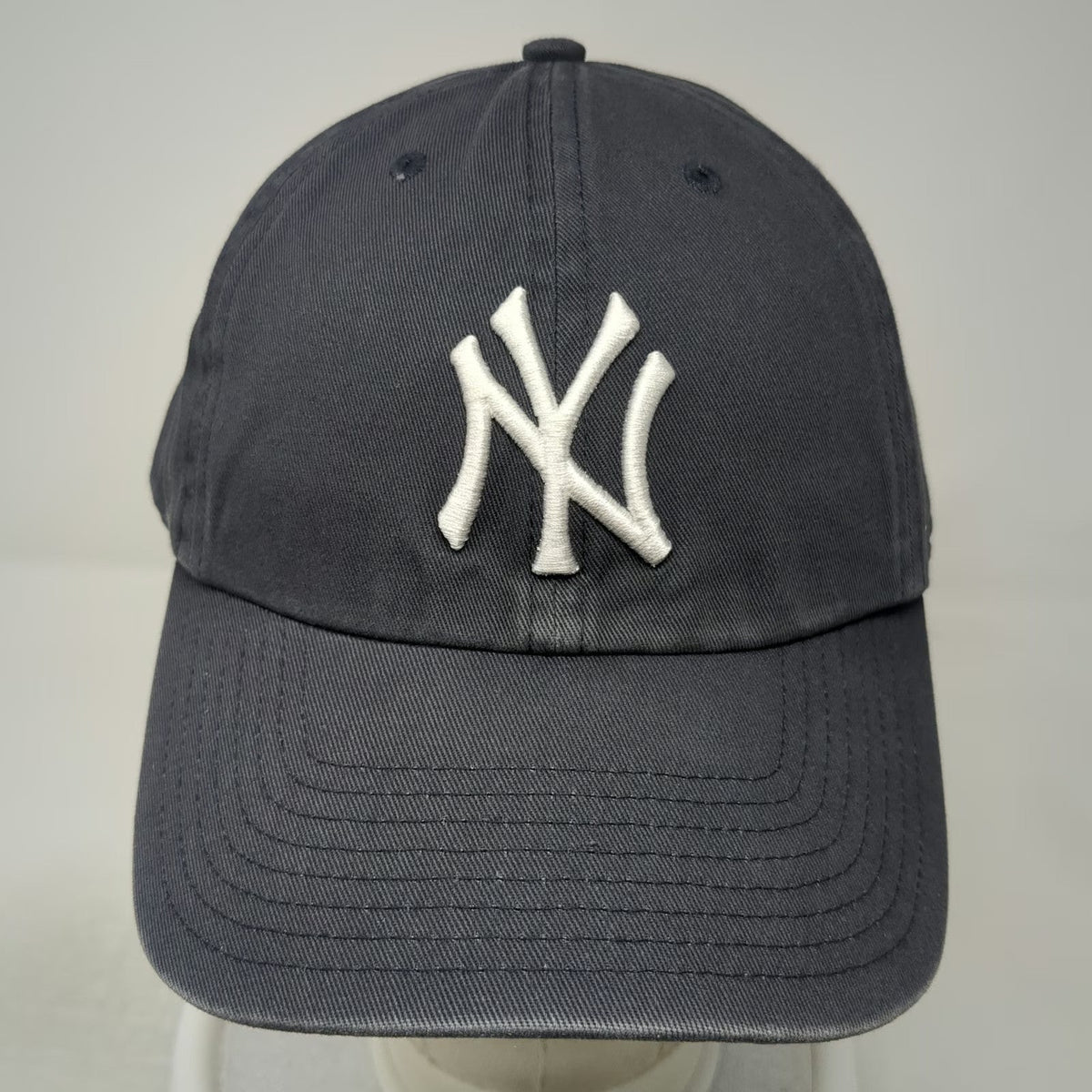New York Yankees MLB '47 Baseball Cap Gray One Size Curved Brim Slideback Logo