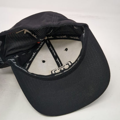 TravisMathew Baseball Cap Black M Fitted Performance Mesh Athletic Logo Hat