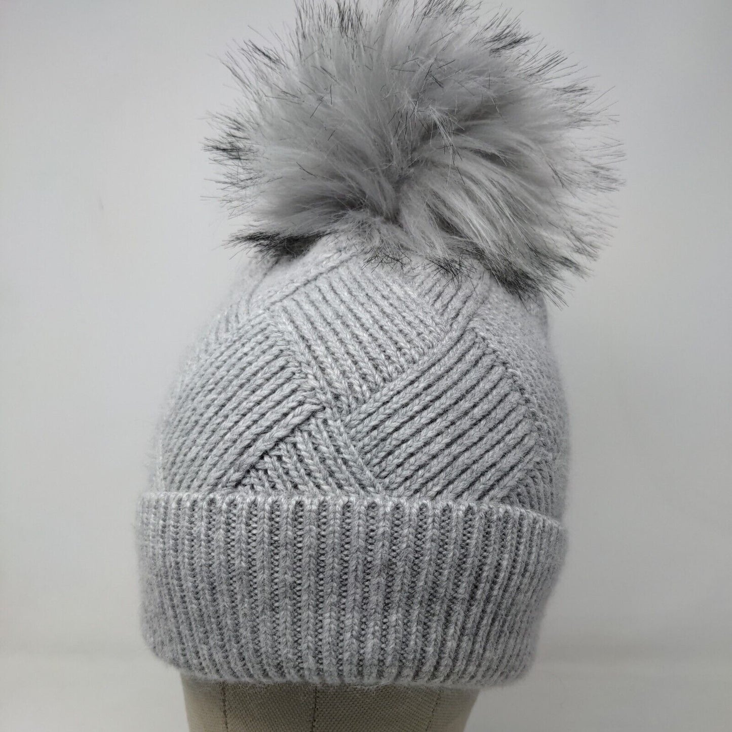 Norla Canada Women's Knit Beanie Hat Cap Gray Pom Pom Alpaca Acrylic Blend