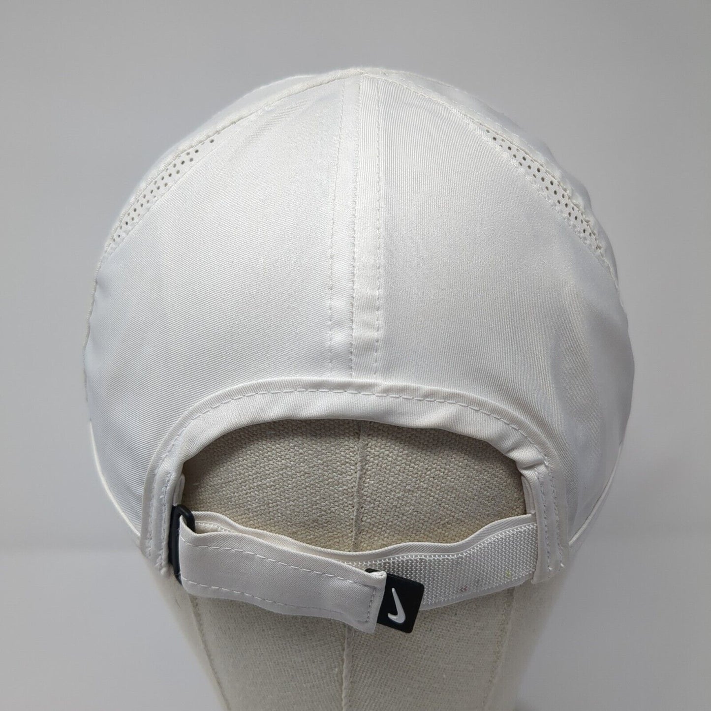 Nike Strapback Hat White One Size Adjustable Breathable Featherlight Dri-Fit