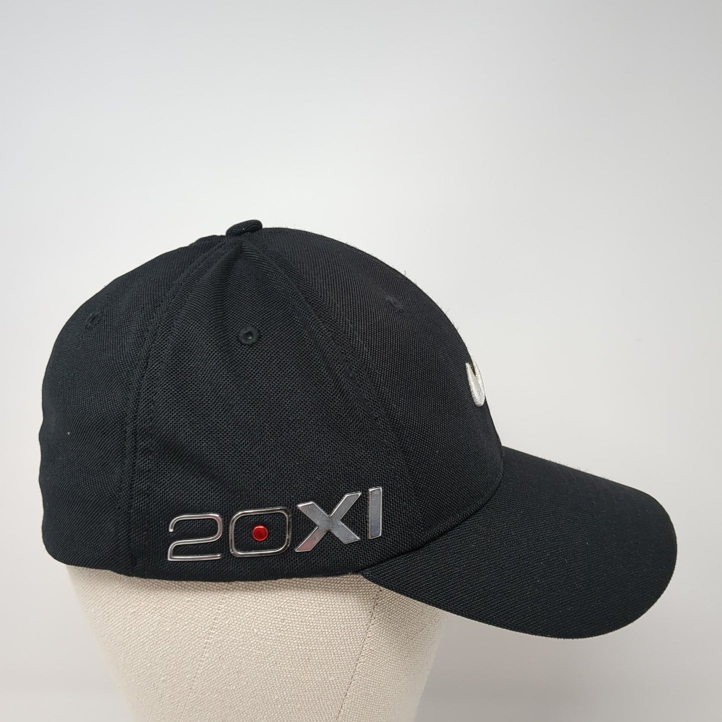 Nike Golf V 20XI Black One Size Lightweight Embroidered 6 Panel Flexfit