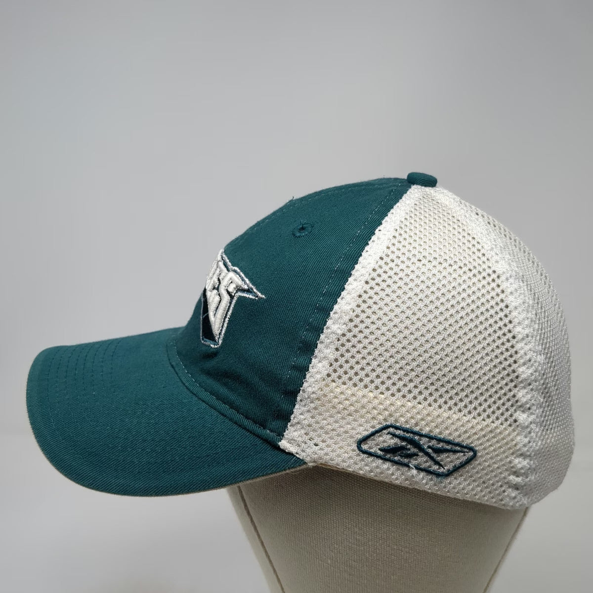 Philadelphia Eagles NFL Reebok Green White One Size Strapback Mesh Back Hat Brim