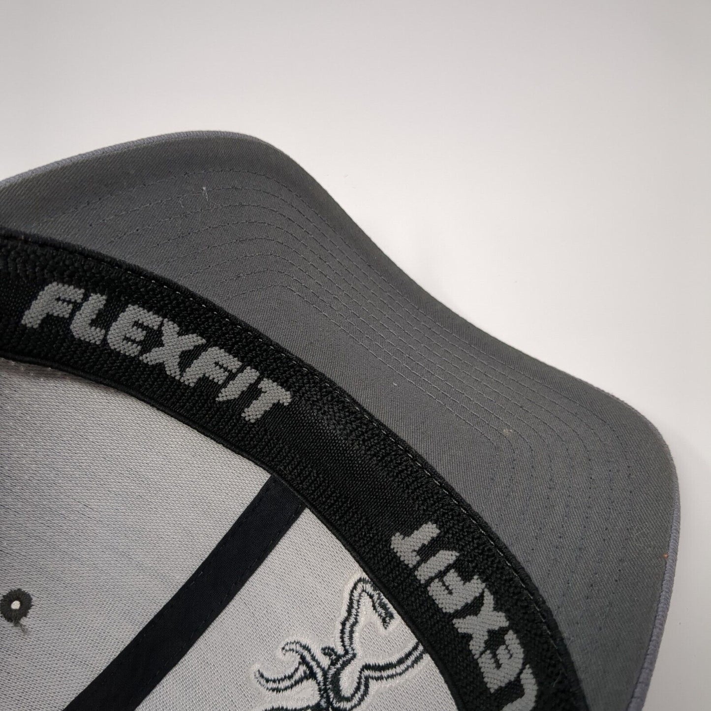 Browning Fitted Hat Gray S/M Flexfit Embroidered Vented Holes 6 Panel