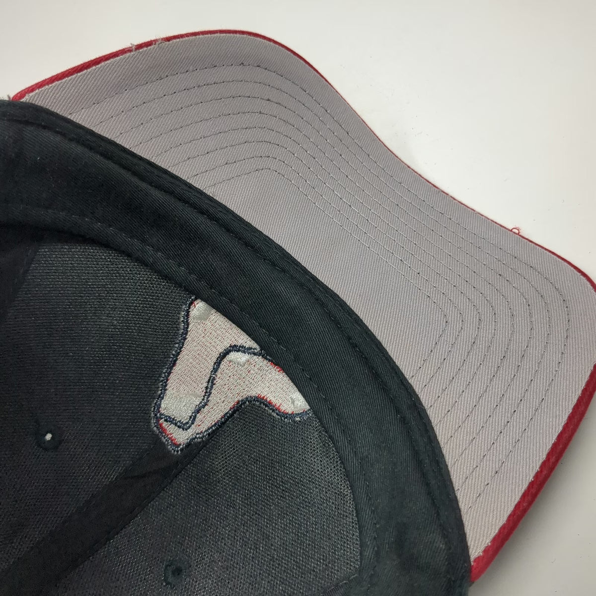 Boston Red Sox MLB Fan Favorite Baseball Cap Blue Red White One Size Strapback