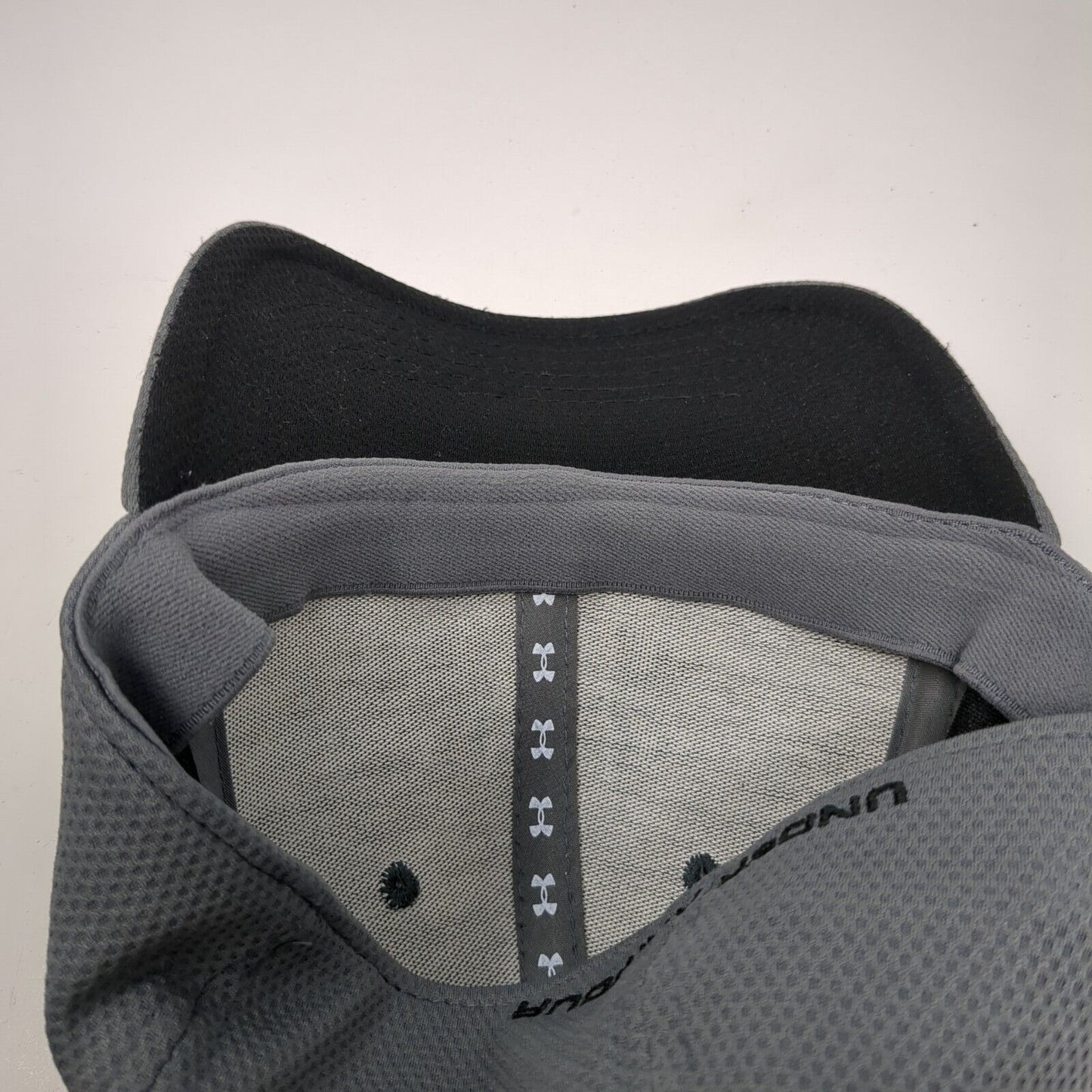 Under Armour Fitted Hat Gray Medium/Large Embroidered Solid 6 Panel