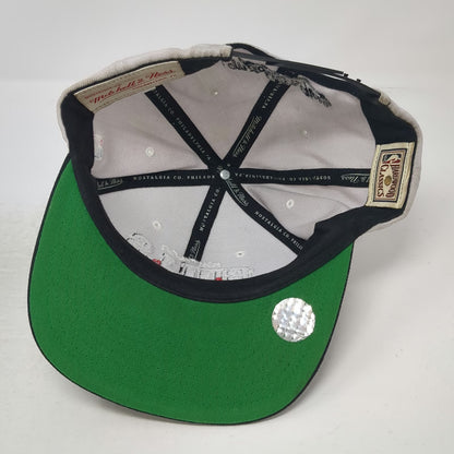 Mitchell & Ness NBA Chicago Bulls Snapback Hat Gray Black Red One Size Wool HWC