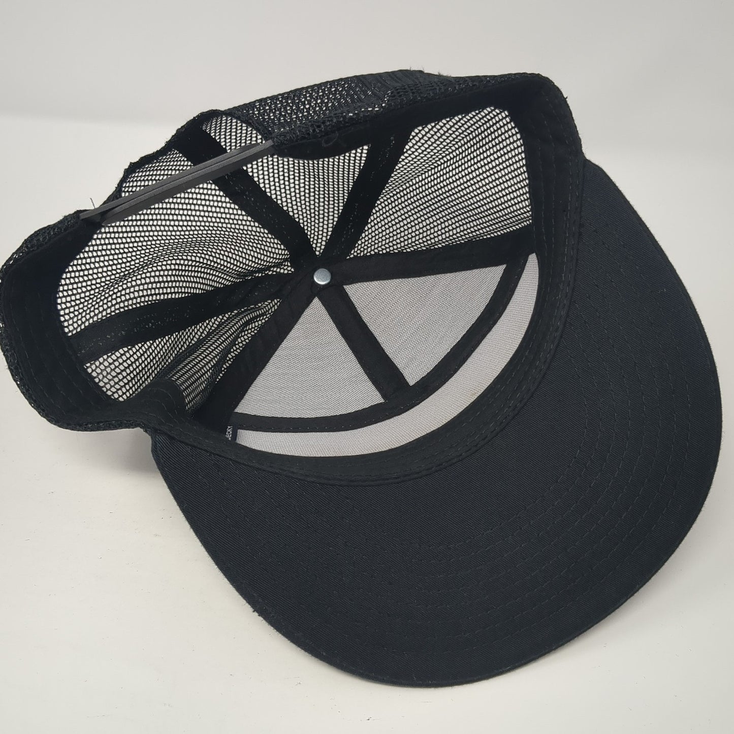 Seltzi Snapback Trucker Hat Black One Size Adjustable Mesh Back Decky