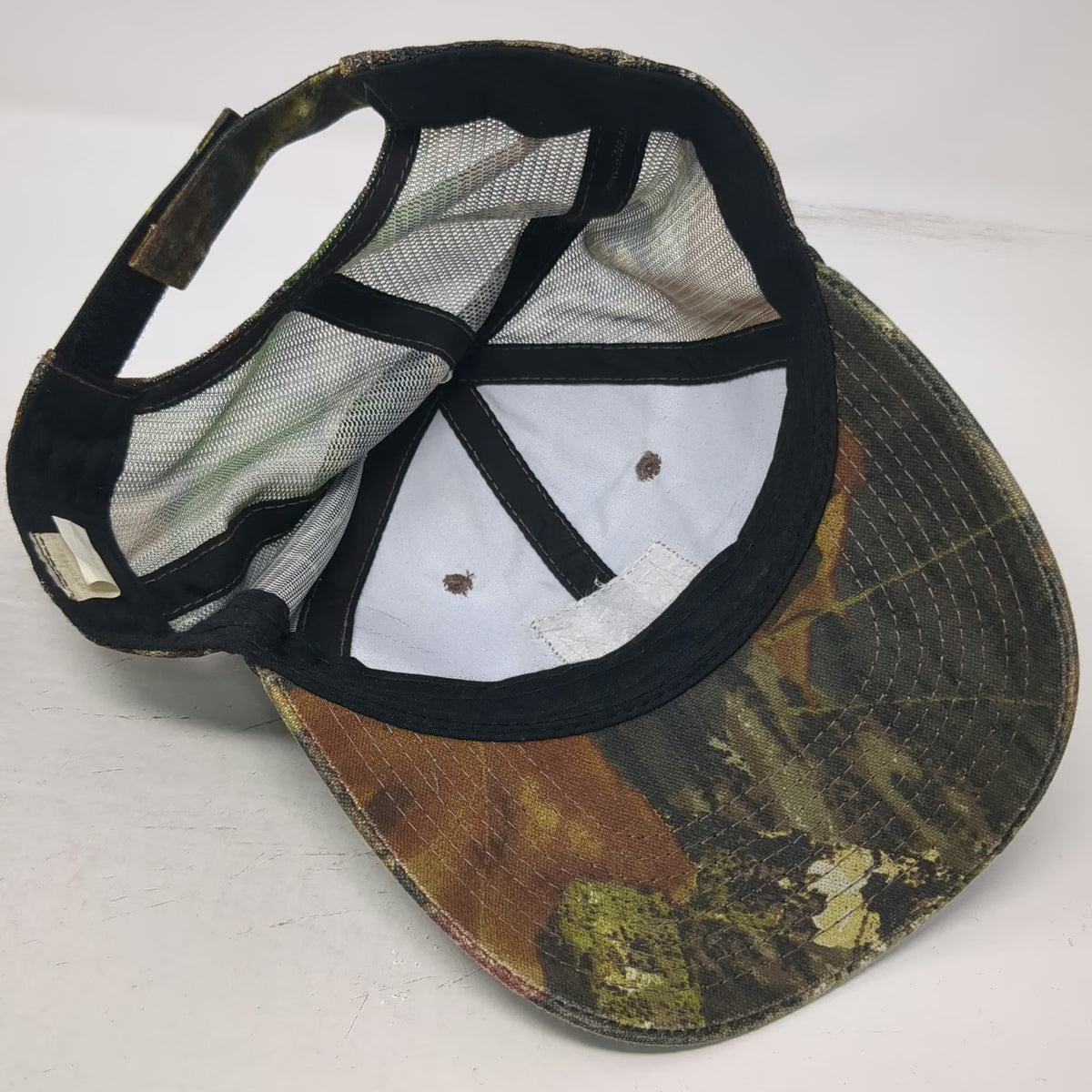 R+L Carriers Baseball Cap Green Camo One Size Mesh Back Leather Patch Hat