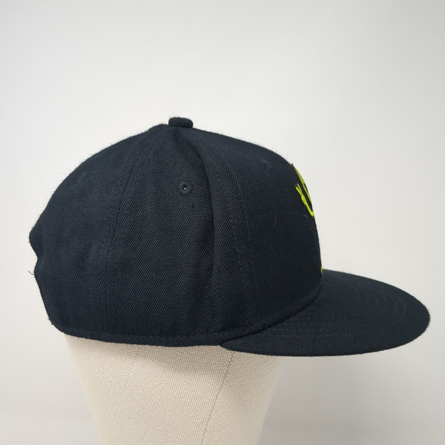 Alien Snapback Hat Black One Size Adjustable Embroidered Tilgomedal