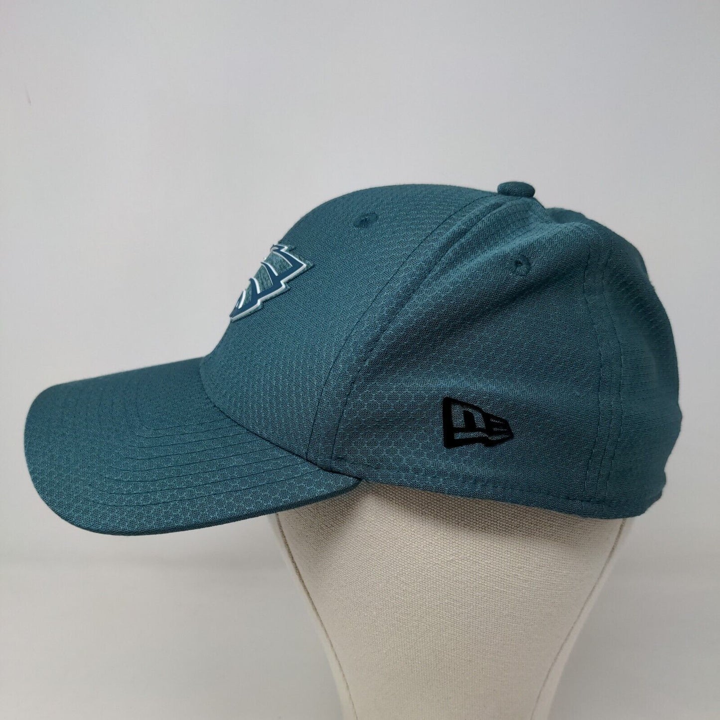 New Era 39Thirty Men's Fitted Hat Green Size M-L Philadelphia Eagles 3D Logo