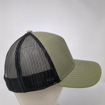 Oakley Snapback Trucker Hat Green One Size Adjustable Classic Mid Mesh Back