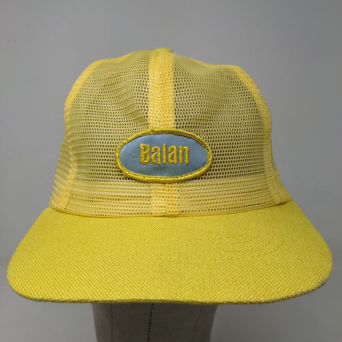 Balan Mens Snapback Mesh Back Trucker Hat Yellow Size M Embroidered Logo Vintage