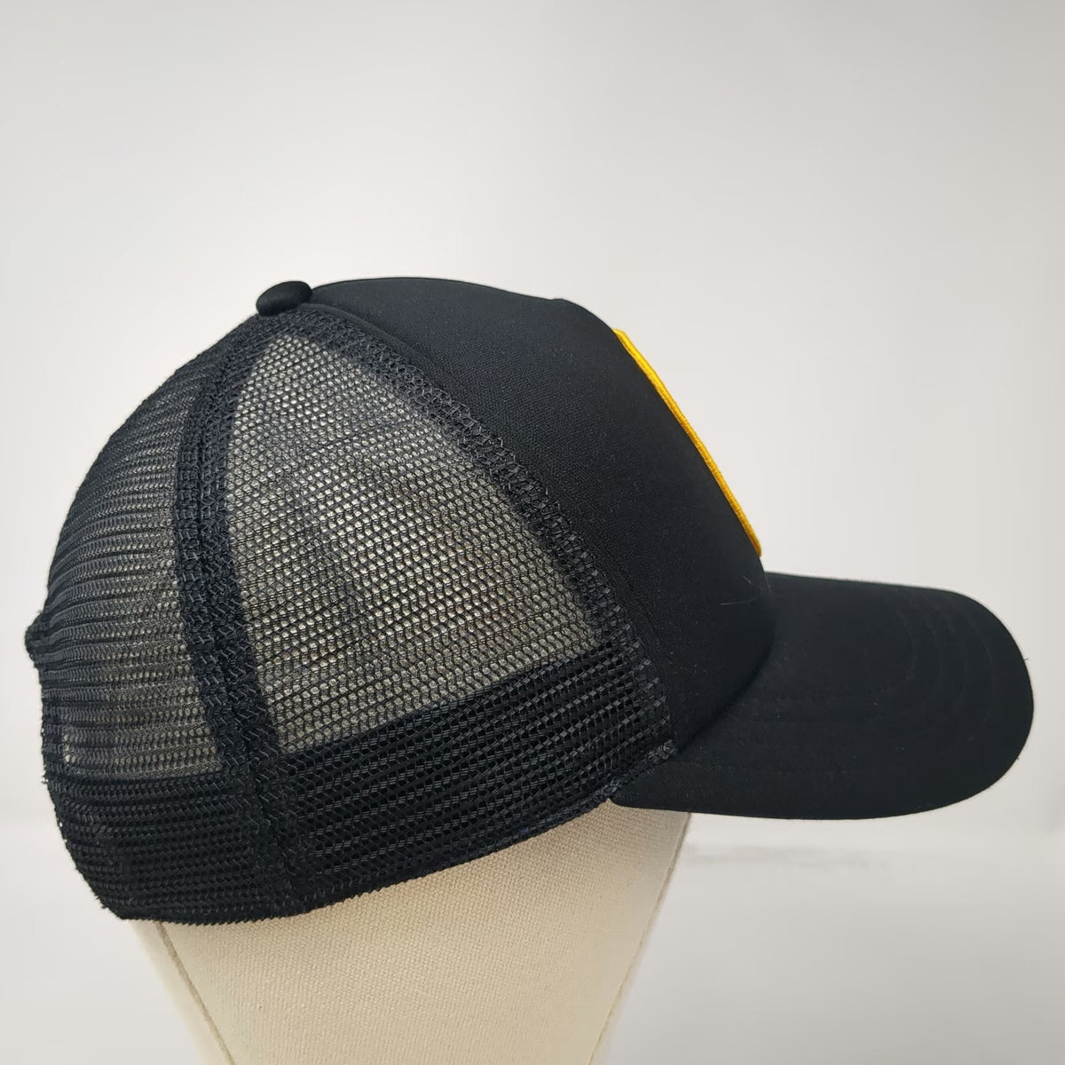 Vans Trucker Hat Black One Size Mesh Back Brews Tunes Jukebox Skeleton Patch
