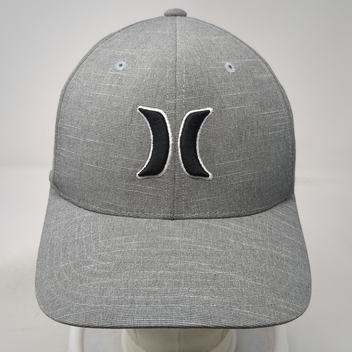 Hurley Baseball Cap Gray M Flexfit Embroidered Logo Curved Brim Stretch Hat