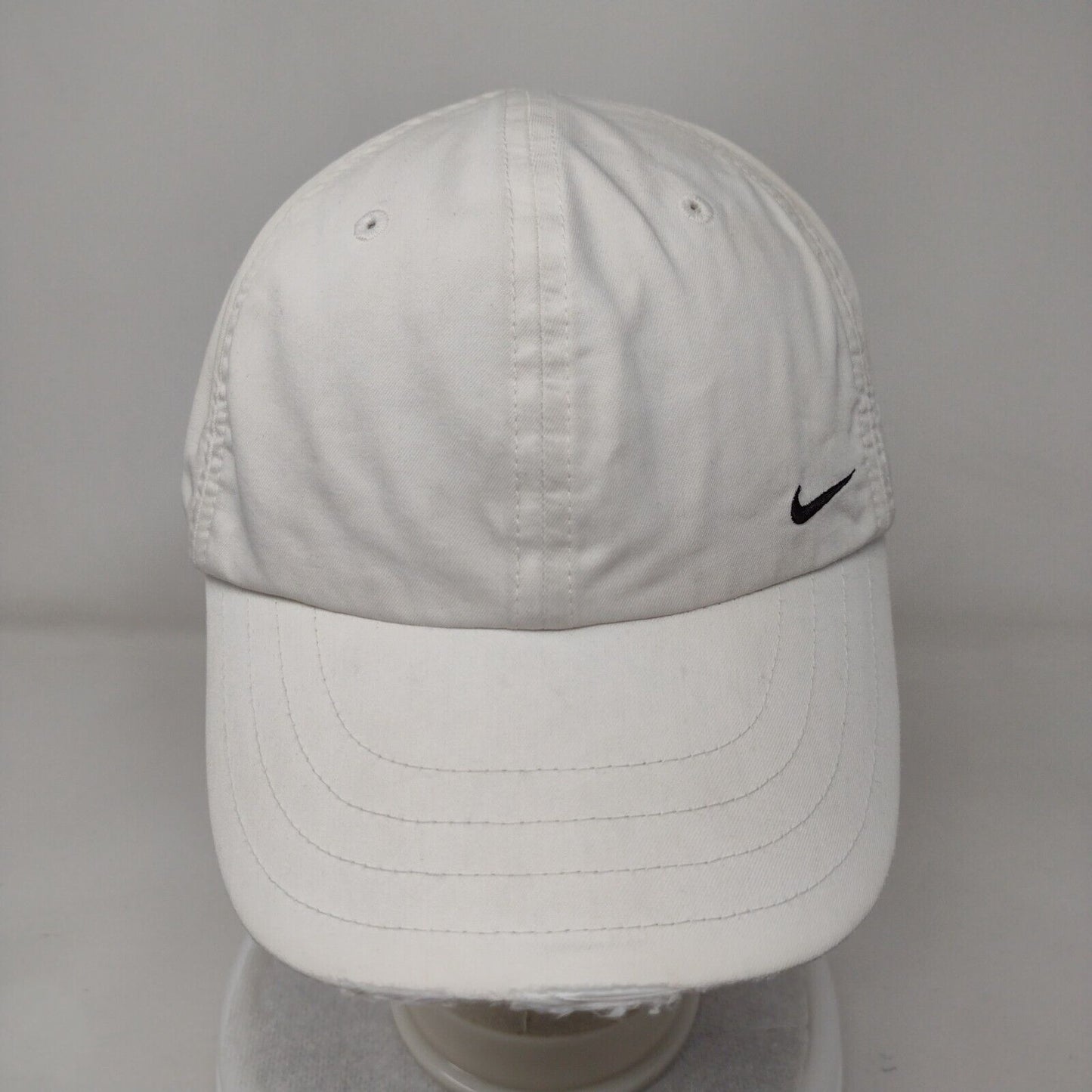 Nike Strapback Hat White OSFA Adjustable Embroidered Swoosh Logo 6 Panel