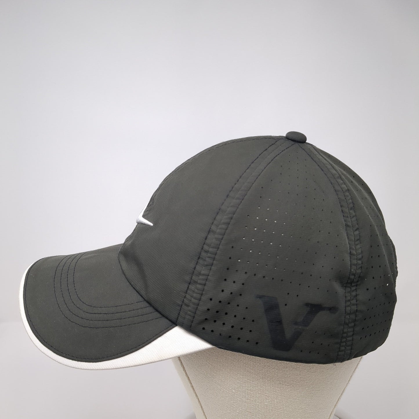Nike Golf Strapback Hat Black One Size Adjustable Embroidered Swoosh Logo