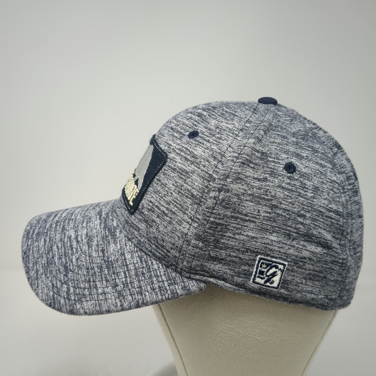 The Game Baseball Cap Gray M Lake Tahoe Bear Red Hut A-Flex Stretch Fitted Hat