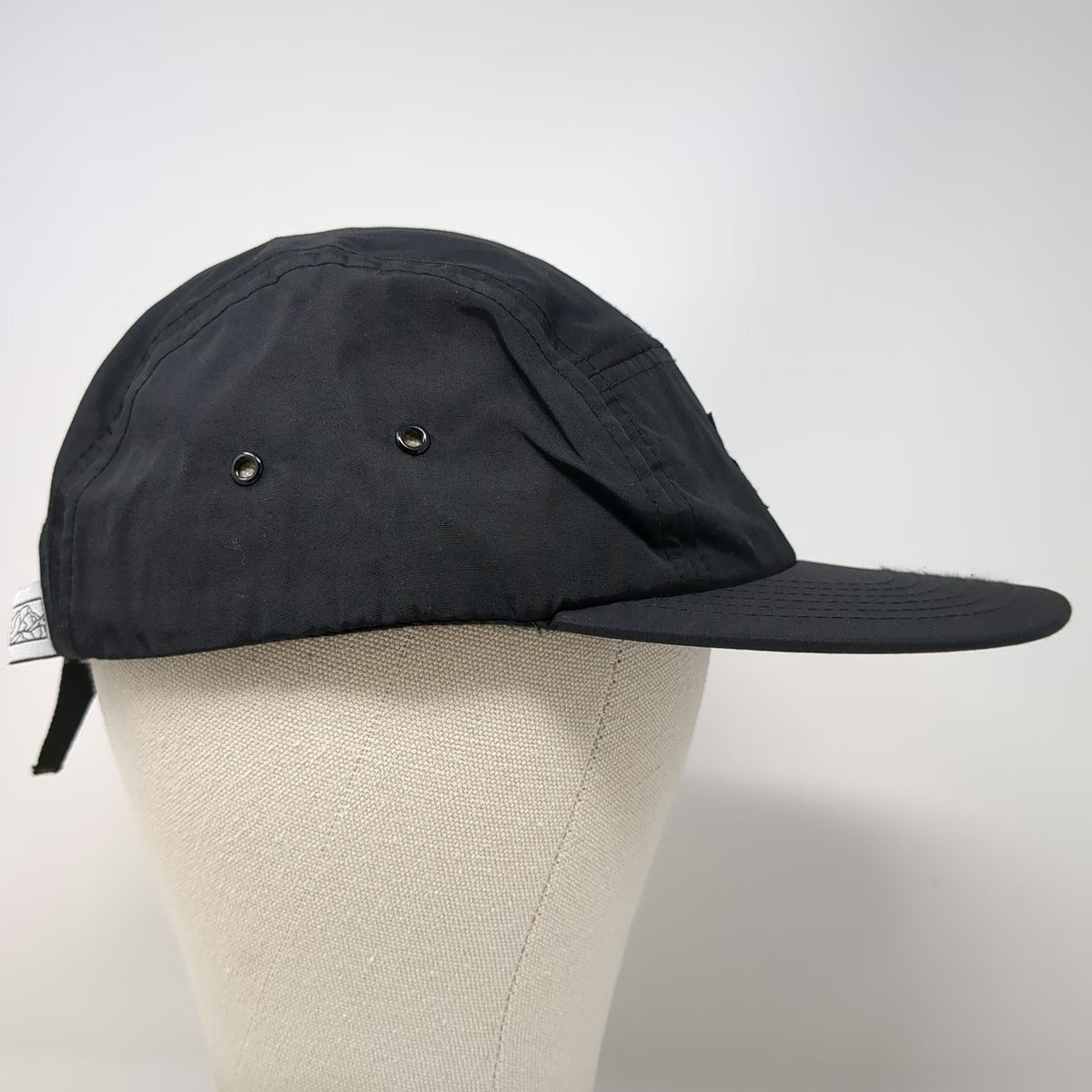 Loge 5 Panel Black Hat One Size Strapback Flat Brim Live Outside Go Explore