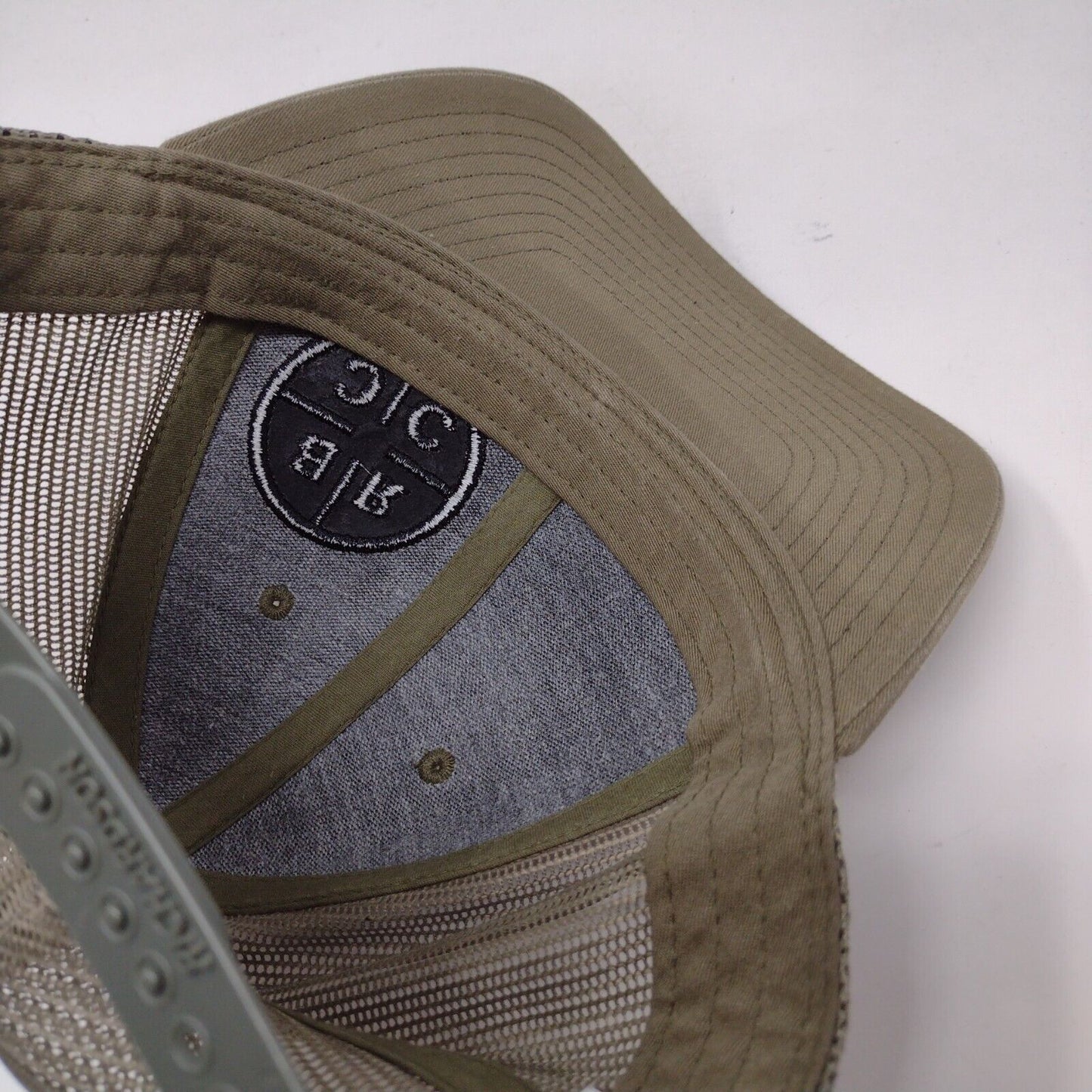 BRCC Snapback Mesh Back Trucker Hat Multi M/L Embroidered Richardson