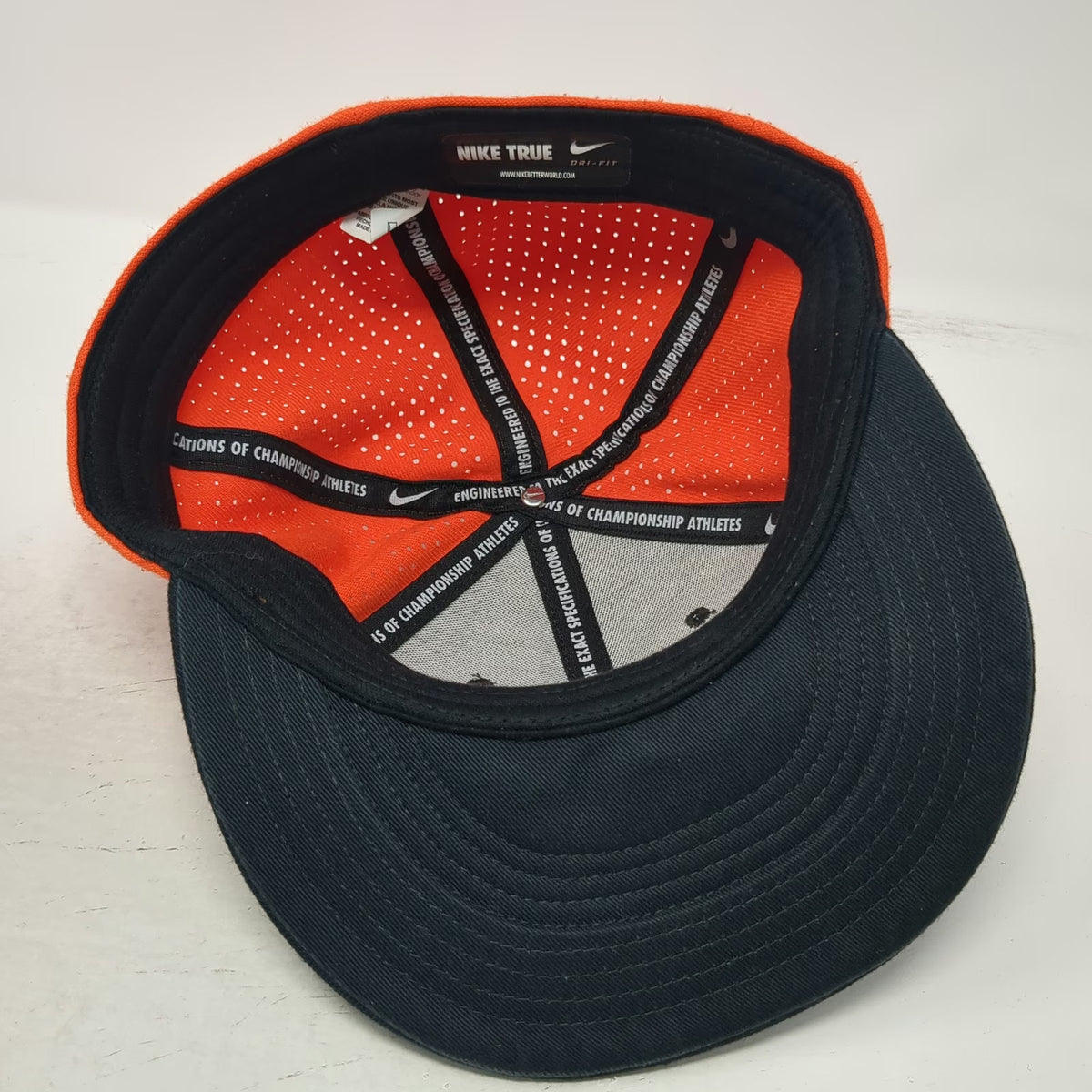 Nike Oregon State Beavers NCAA Cap Black Orange One Size Dri-Fit Perforated Hat