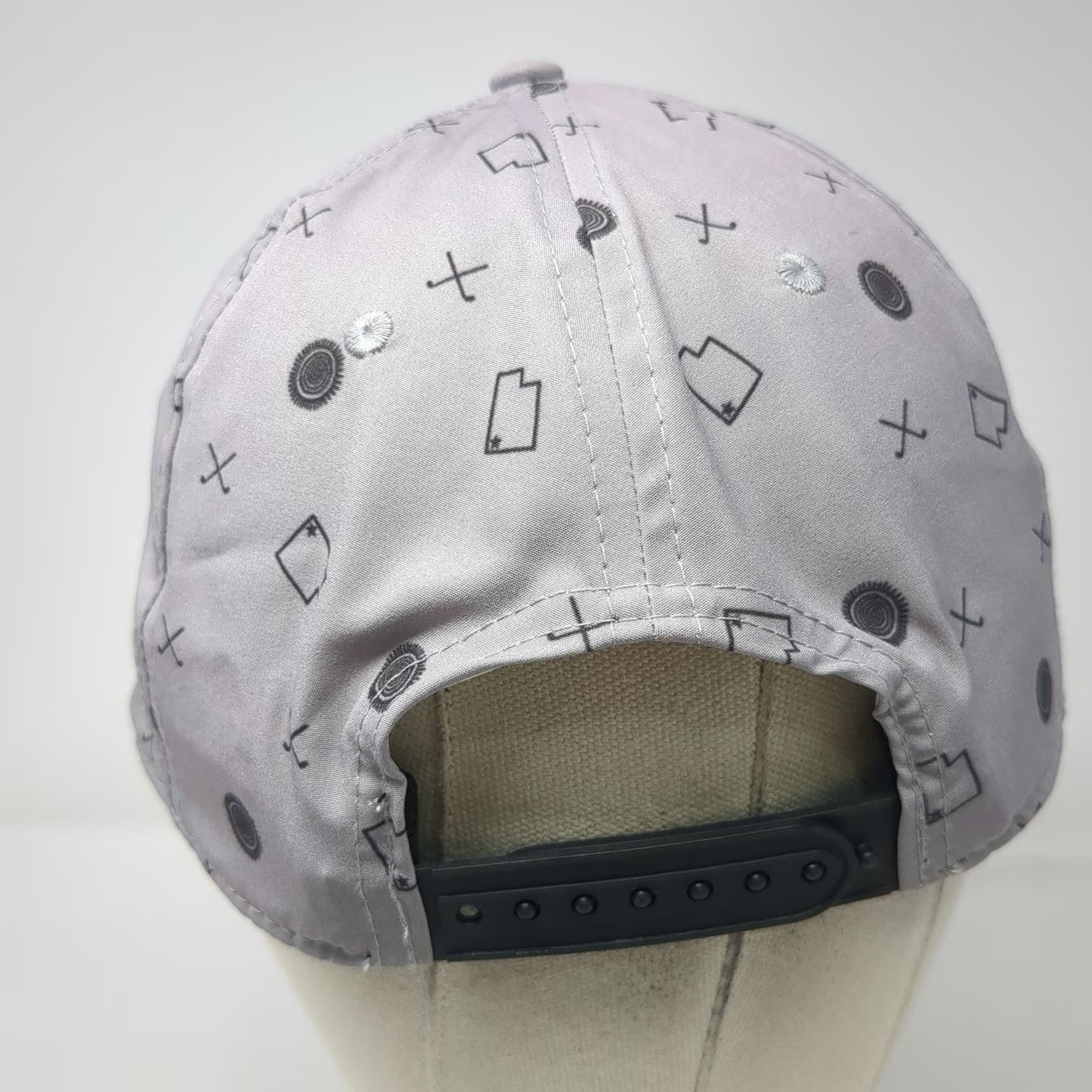 Pukka Entrada Snow Canyon Golf Hat Gray One Size Snapback Utah Pattern Flat Brim