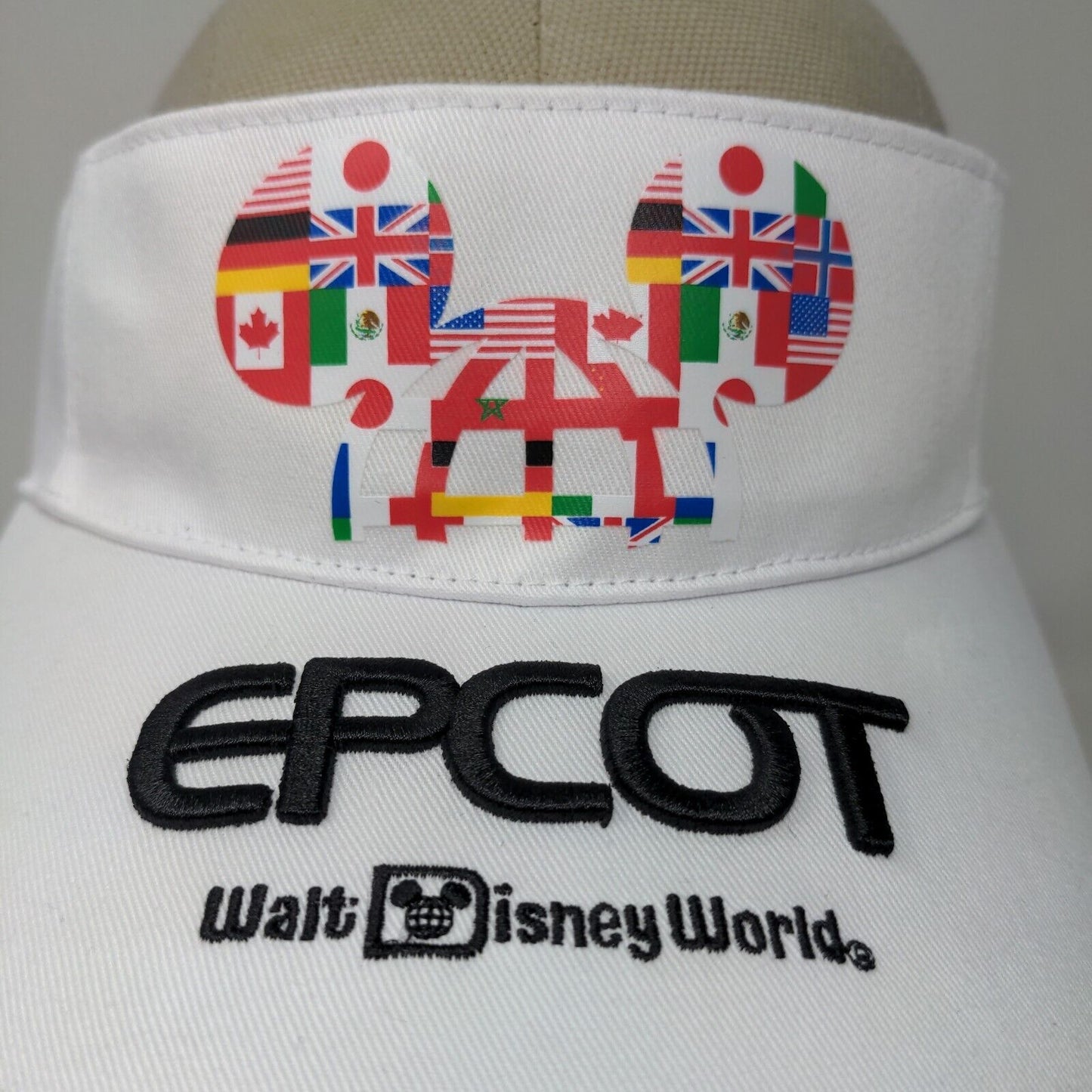 Disney Parks Epcot Men's Strapback Sun Visor Cap Hat White 57-62 CM Flags