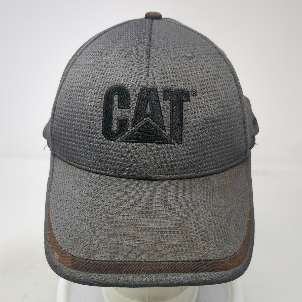 CAT Baseball Cap Gray L Bulldozer Western Equipment Stretch Fit Textured Hat
