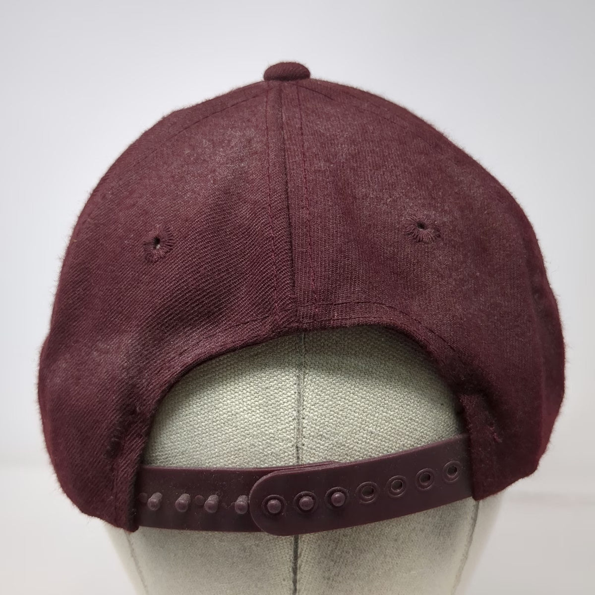 Universal Snapback Red OS Hat Spike Invitational 88 Green Underbrim Vintage