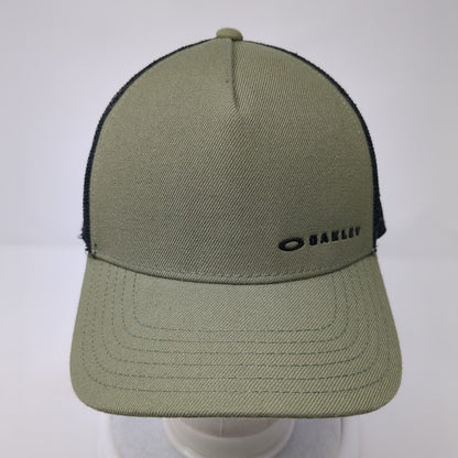 Oakley Snapback Trucker Hat Green One Size Adjustable Classic Mid Mesh Back