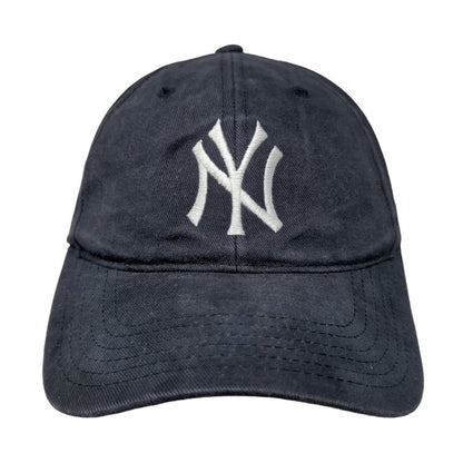 MLB Men's Strapback Hat Blue OSFA Embroidered New York Yankees Logo Cotton