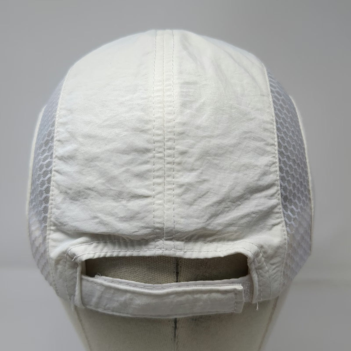 White One Size Baseball Cap Hat 13.1 Finisher Massachusetts Yukanrun Mesh Back