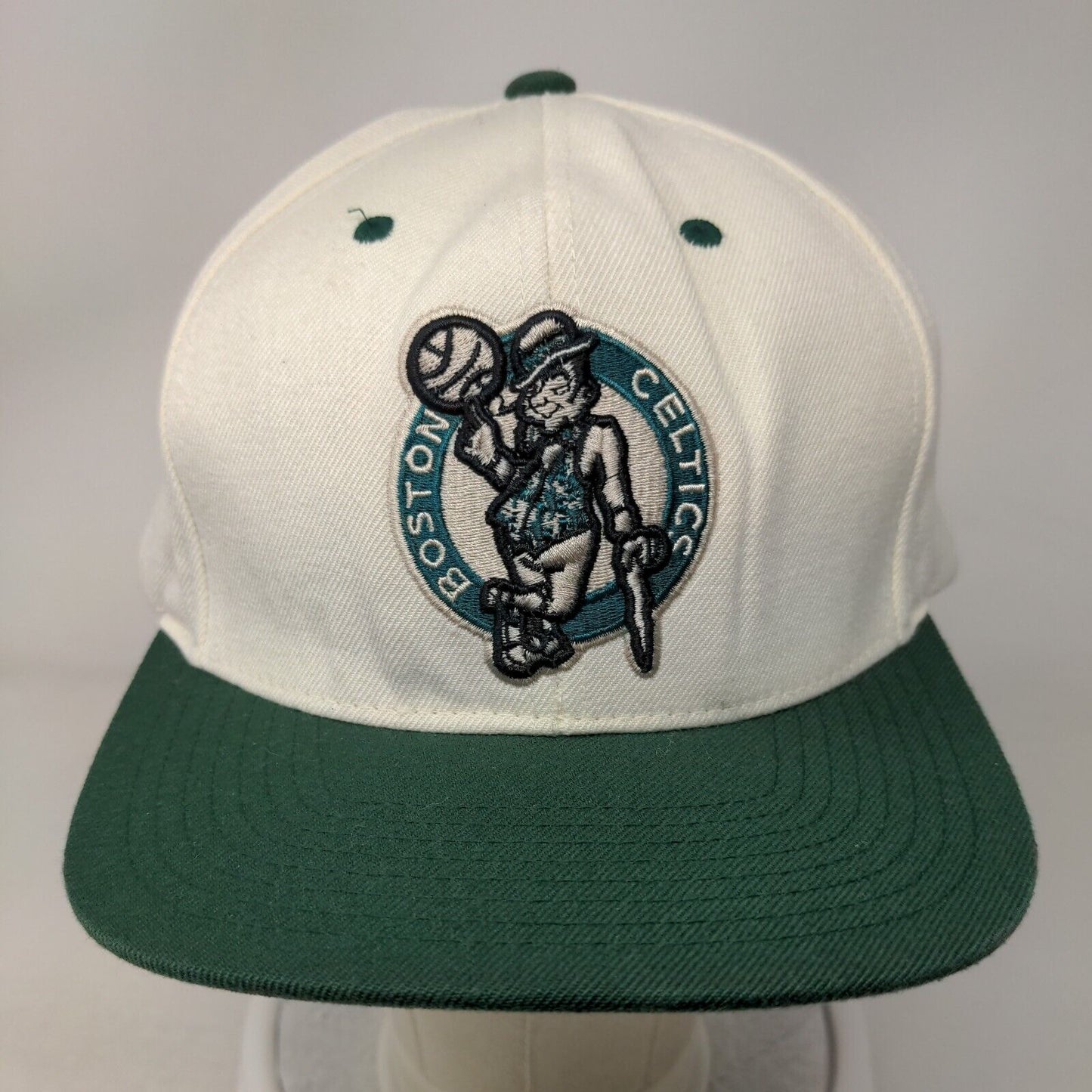 Boston Celtics Strapback Hat Multicolor NBA Mitchell & Ness Embroidered Logo