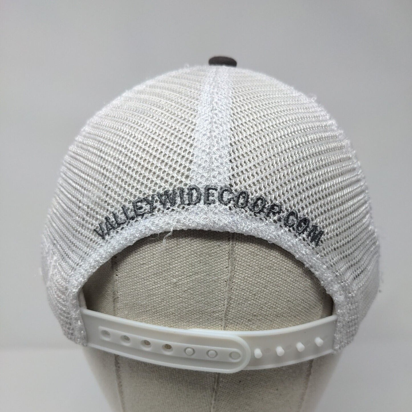 Valley Country Store Snapback Trucker Hat Gray OSFA Adjustable Mesh Vie Gear