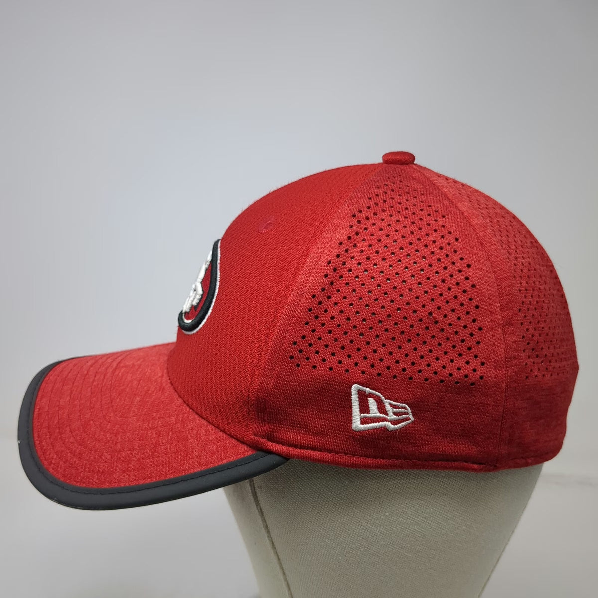 San Francisco 49ers NFL New Era Red Cap M 39THIRTY Perforated Stretch Fitted Hat