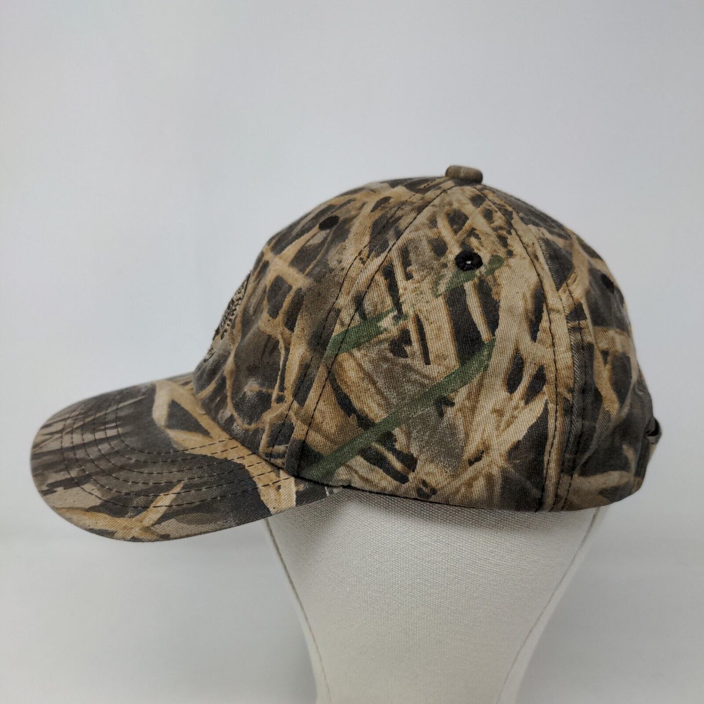 Alberta Trophy Hunts Men's Strapback Camo Hat Embroidered Logo