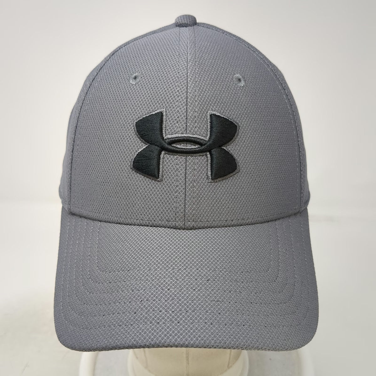 Under Armour Baseball Cap Gray XL Blitzing Stretch Fit Curved Bill Logo Hat