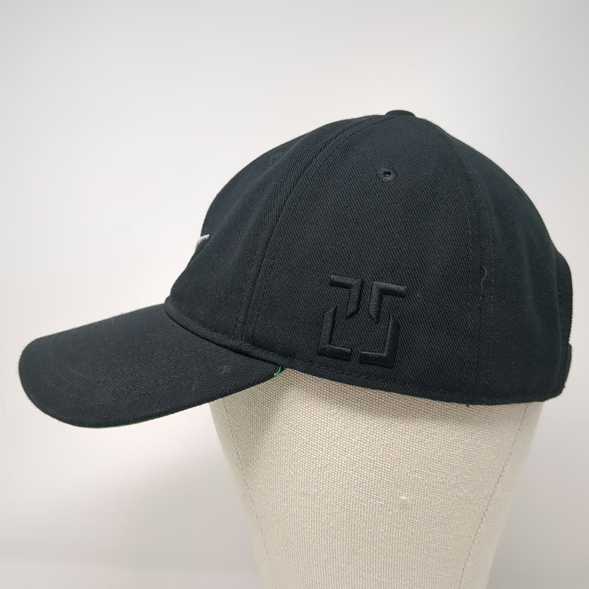 Nike Baseball Cap Black One Size Tiger Woods TW Dri-FIT 25 Green Underbill Hat
