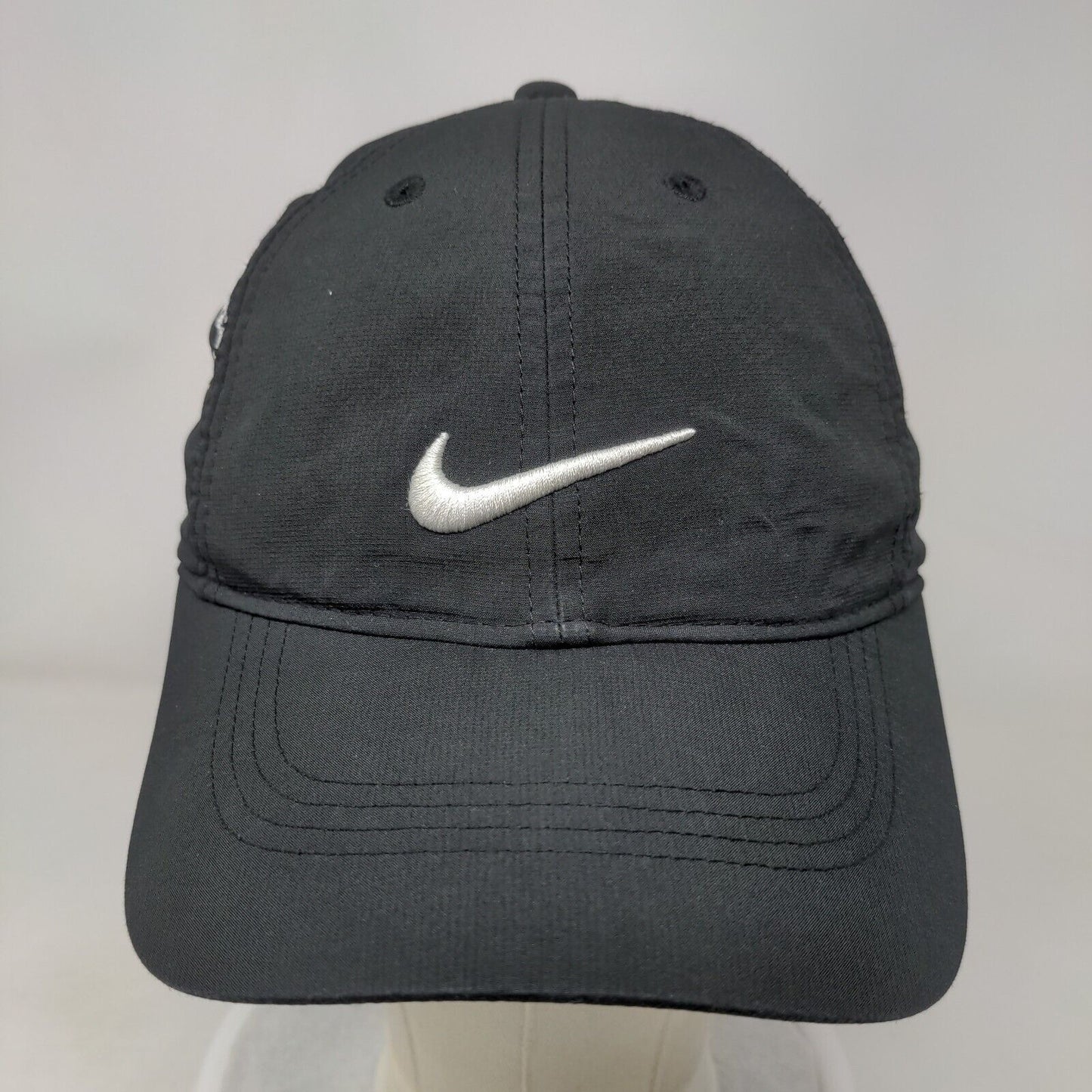 Nike Strapback Hat Black One Size Adjustable Embroidered Swoosh Logo 6 Panel