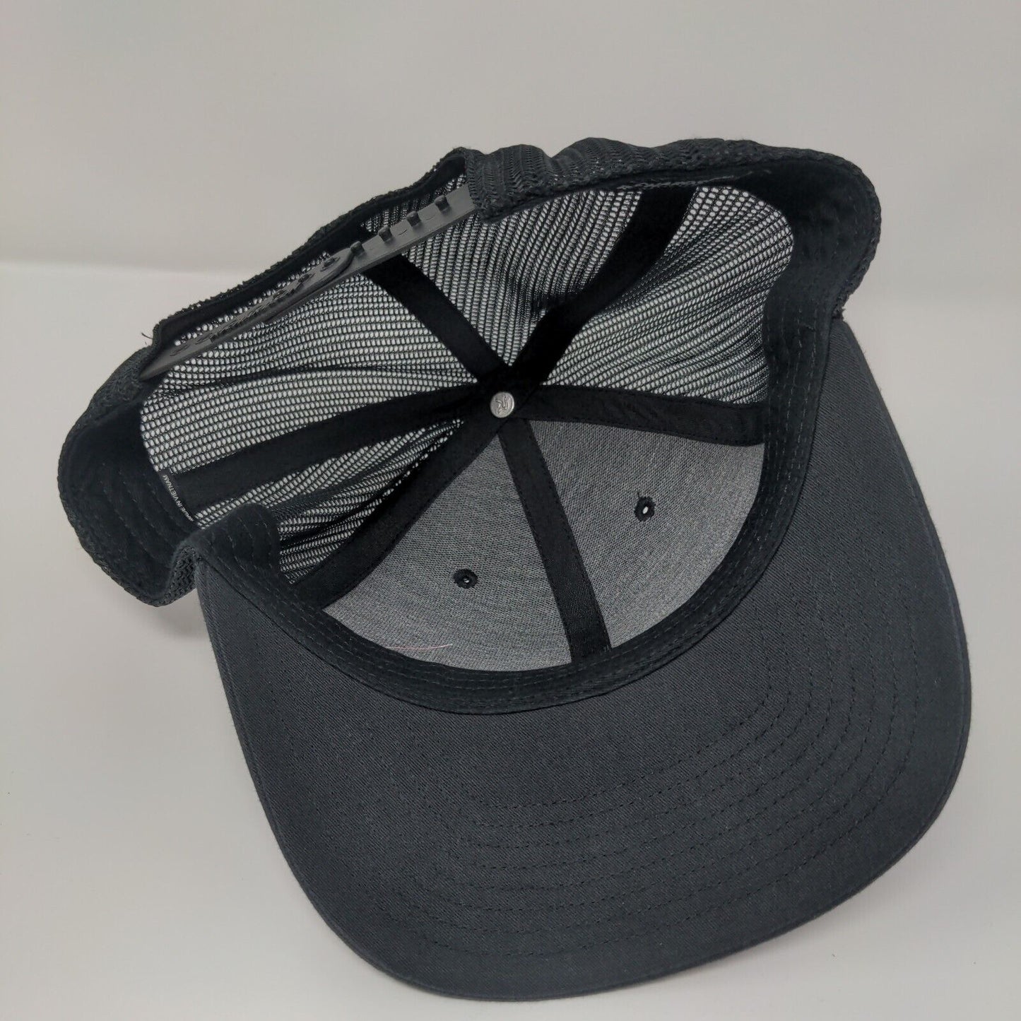 127 Saloon Snapback Trucker Hat Black One Size Adjustable Mesh Back Richardson