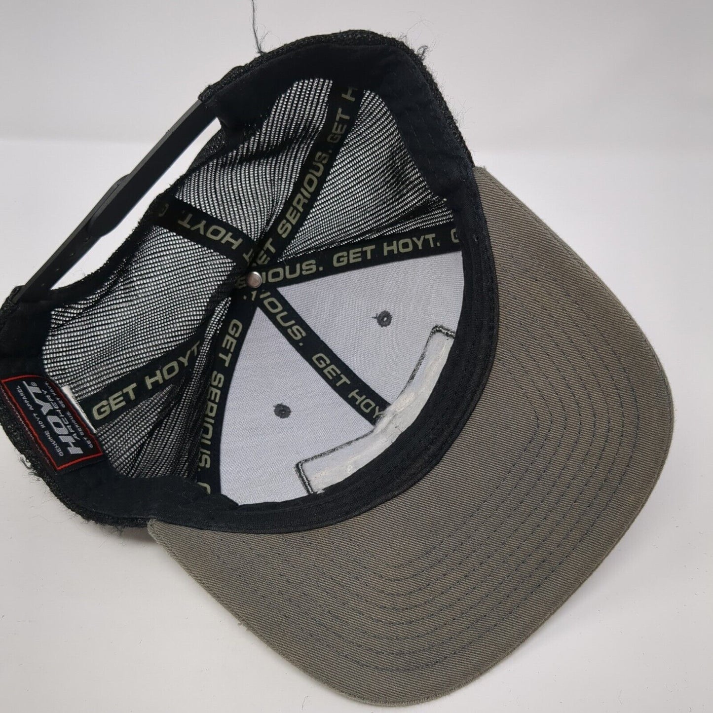 Hoyt Archery Snapback Trucker Hat Gray One Size Adjustable 6 Panel Mesh Back