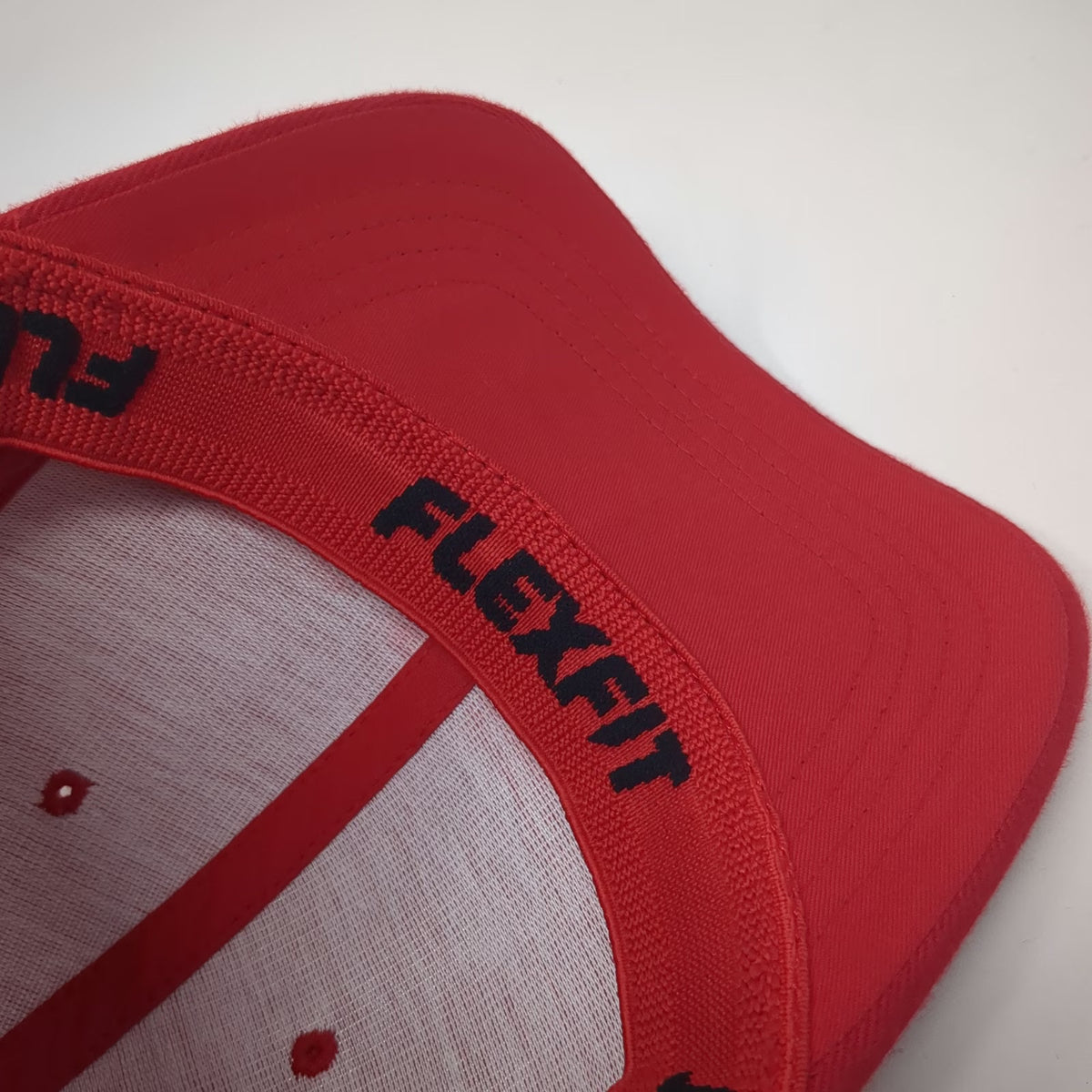 Flexfit Baseball Cap Red M Stretch Fit Embroidered Style Graphic Logo hat