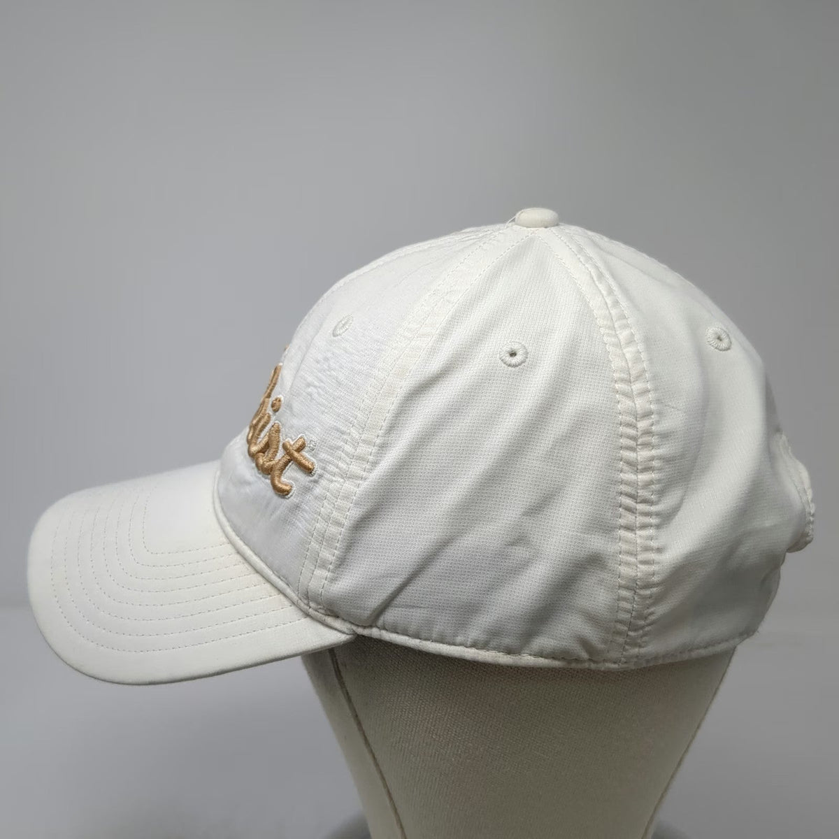 Titleist Baseball Cap White One Size Gold Script Raised Embroidery Bank Logo hat