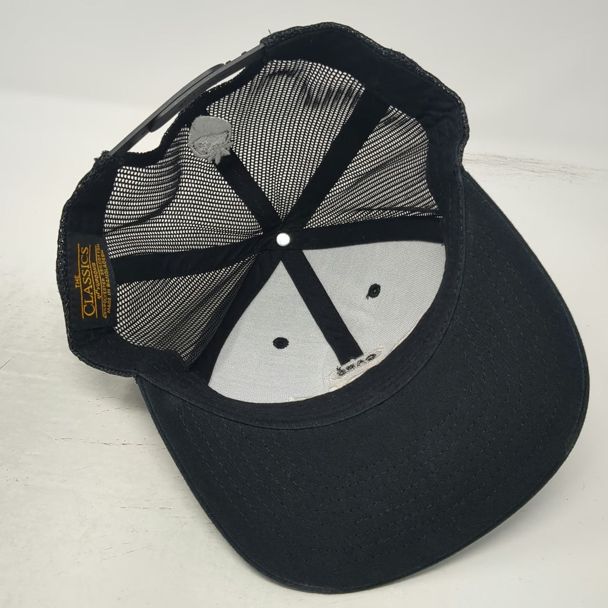 Yupoong Trucker Hat Black One Size Cafe Zupas Logo Strawberry Mesh Snapback