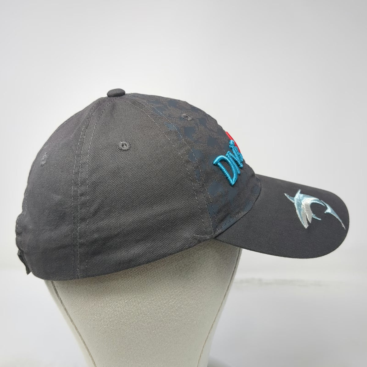 Disney Epcot Seas Adventures DiveQuest Shark Gray Baseball Cap One Size Hat