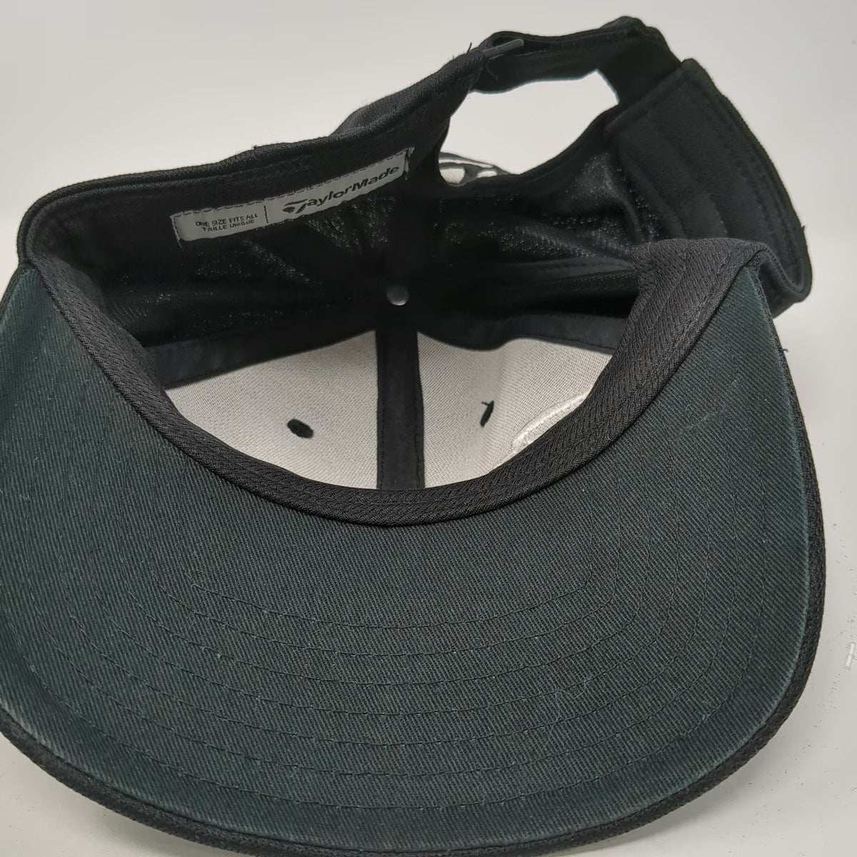 TaylorMade Baseball Cap Black One Size Aero Burner R15 Golf Strapback Hat