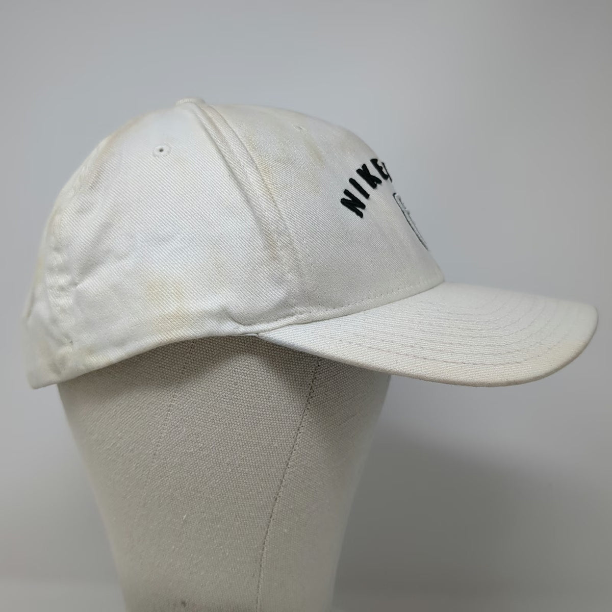 Nike Baseball Cap White XL Shield Logo Embroidered Flexfit Swoosh Golf Hat