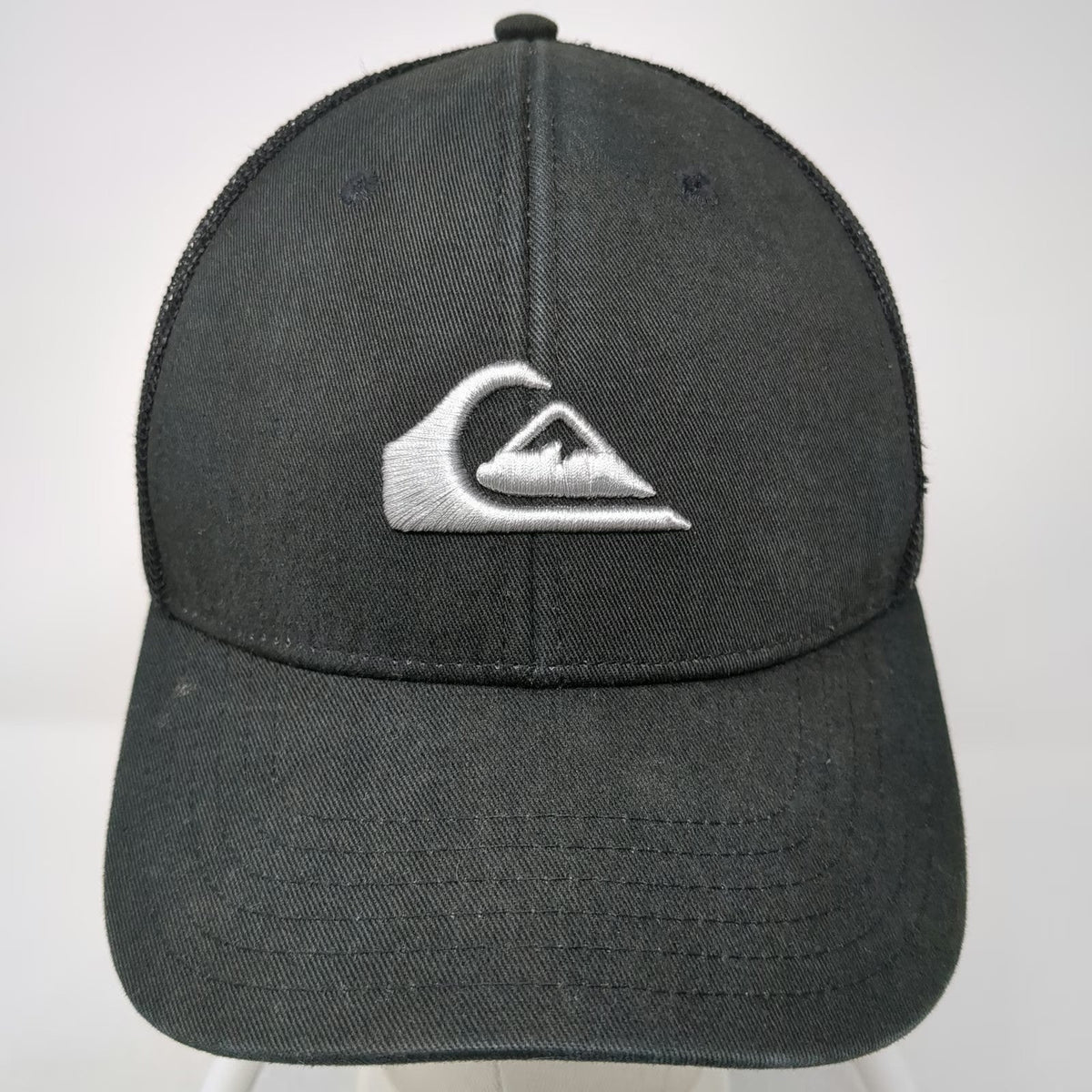 Quiksilver Trucker Hat Black One Size Mesh Snapback Mountain Wave Surf Logo