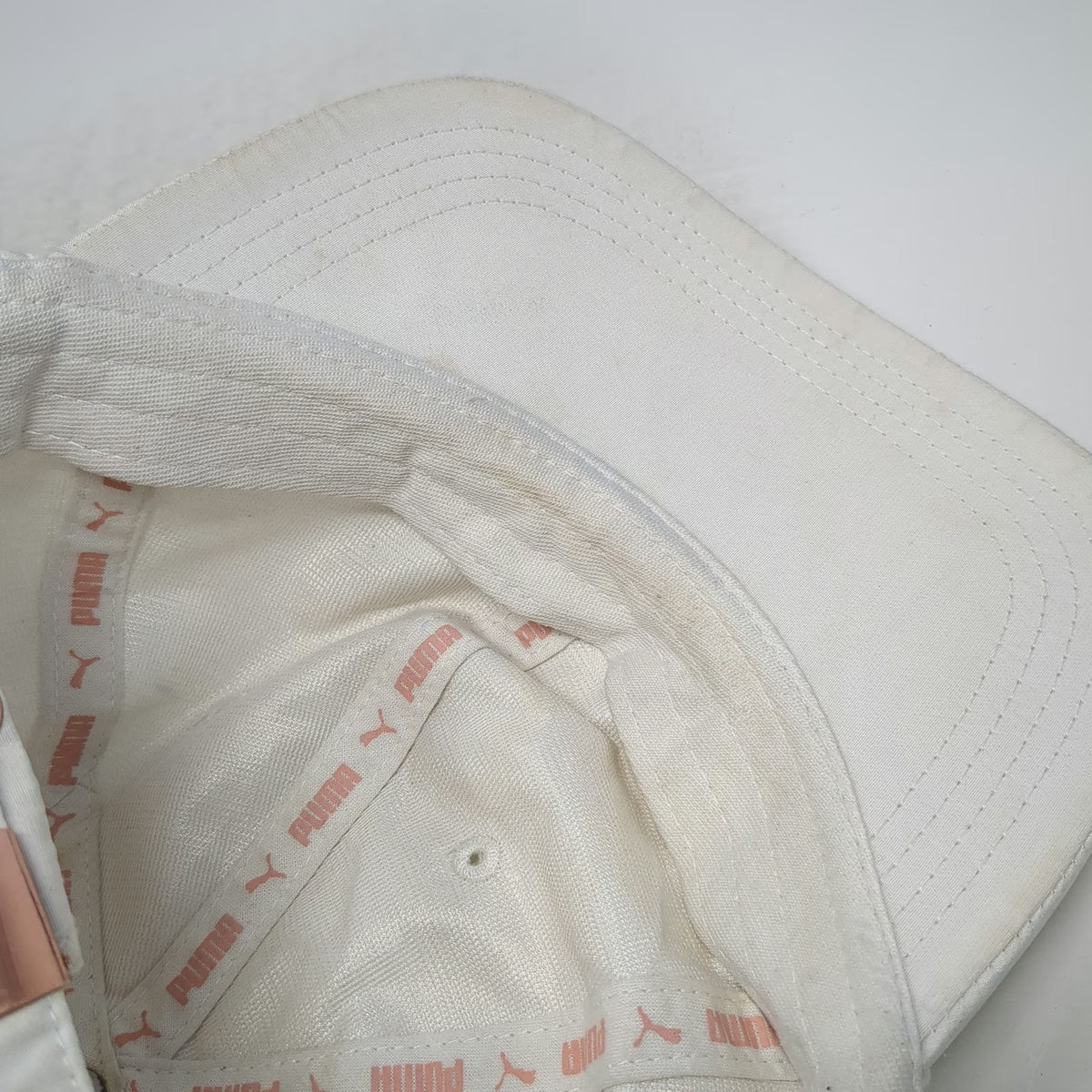 Puma Baseball Cap White One Size Gold Metallic Logo Slideback Polyester OSFA Hat